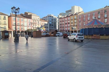 Las atracciones infantiles llegan a la Plaza Mayor.