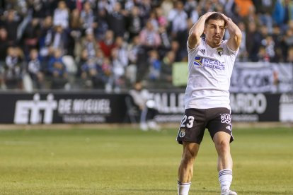 Imagen del Burgos CF - CD Tenerife Santi Otero