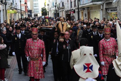 DOMINGO DE RAMOS - Procesión del Santísimo Cristo de Burgos