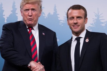 Saludo entre Donald Trump y Emmanuel Macron