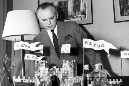 El productor Samuel Bronston cumplió uno de sus sueños profesionales con esta película.