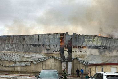 Incendio en un almacén en Molifibra, TOMÁS ALONSO