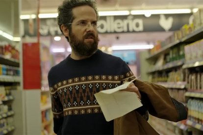 David Castro, buscando ingredientes para el menú de Navidad en el anuncio del Suchard. ECB