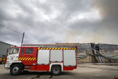 Incendio en un almacén en Molifibra, TOMÁS ALONSO