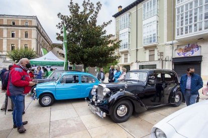 Concentración del Club Burgalés de Vehículos Históricos. SANTI OTERO