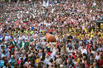 La bota ya está en manos de las peñas. TOMÁS ALONSO
