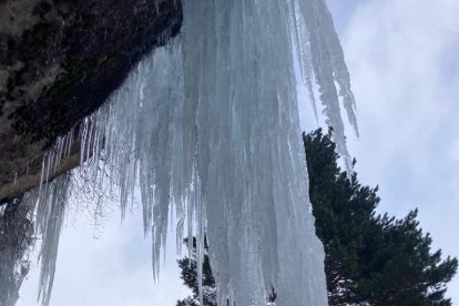 La catedral de hielo de Covarnantes en Burgos. ECB