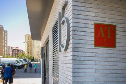 Los alojamientos tienen que estar señalizados con una placa. TOMÁS ALONSO