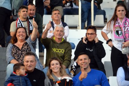 La afición en El Plantío en el derbi Burgos CF vs CD Mirandés en El Plantío. FOTOS: © ECB / TOMÁS ALONSO