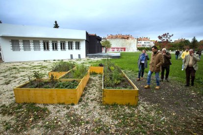 Huerto ubicado en el exterior del recinto de La Parrala. TOMÁS ALONSO