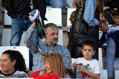 La afición en El Plantío en el derbi Burgos CF vs CD Mirandés en El Plantío. FOTOS: © ECB / TOMÁS ALONSO