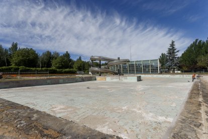 Vista lateral del vaso familiar. SANTI OTERO