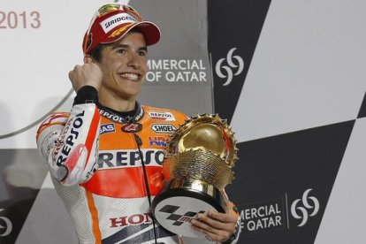 Marc Márquez debutó en MotoGP en el GP de Catar del 2013 y ya lideró varios entrenamientos y, tras pelear con Jorge Lorenzo (Yamaha, 1º) y Valentino Rossi (Yamha, 2º) logró su primero podio en su primero GP.