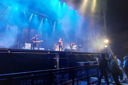 Cronómetrobudú, en el escenario de la plaza de Santa Teresa. L. G. L.
