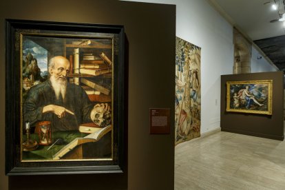 Exposición 'Bajo el árbol del paraíso' en el Cultural Cordón. SANTI OTERO