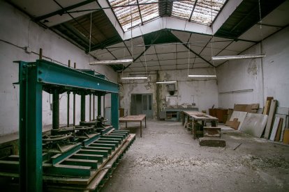 Interior de uno de los talleres de la antigua Comandancia de Obras del Ejército de Tierra. FOTOS: © ECB / TOMÁS ALONSO