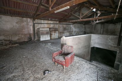 Interior de uno de los talleres de la antigua Comandancia de Obras del Ejército de Tierra. FOTOS: © ECB / TOMÁS ALONSO