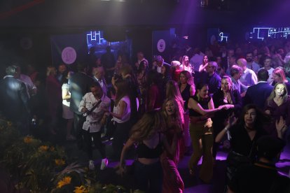 Así se lo pasaron los asistentes en la gala solidaria a favor del Medio Ambiente