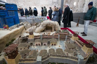 Escena del Belén Monumental de Ejército de Tierra ubicado en el Monasterio de San Juan de la capital burgalesa. TOMÁS ALONSO