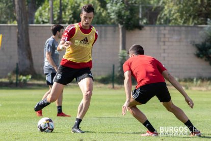 El Burgos CF ya entrena con la vista puesta en el Málaga. Fotos: BCF