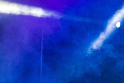 Gamonal disfruta de Las Candelas a ritmo del rock y el metal. Sexma abrieron el festival.  TOMÁS ALONSO