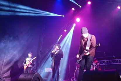 El rock enérgico de Perrosdepaja puso el broche de oro a la cita. D. S. M.