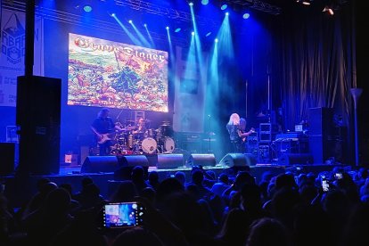 Grave Digger lo dio todo en el escenario de San Agustín. Es una banda alemana de heavy metal y power metal formada en 1980 por el vocalista Chris Boltendahl. L. G. L.