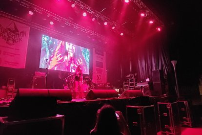 Los murcianos Velkhanos debutaron en Burgos haciéndose hueco en el espectro de «sonidos oscuros» que alberga el Zurbarán Rock. L. G. L.