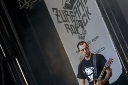 Los burgaleses A Sako fueron la novedad ayer en el Zurbarán Rock, en el que debutaron. SANTI OTERO