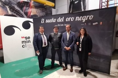 Carlos Gallo, Richard Zubelzu, Gumersindo Bueno y Magda Calabrese, en la Seminci. ECB