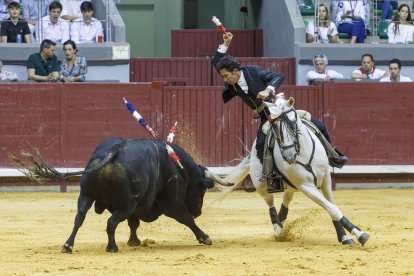 Leonardo Hernández. SANTI OTERO