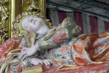 Primer plano de la escultura de Santa Casilda tallada por Diego de Siloe. DARÍO GONZALO