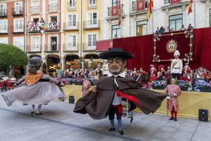 Acto de Proclamación de las reinas. TOMÁS ALONSO