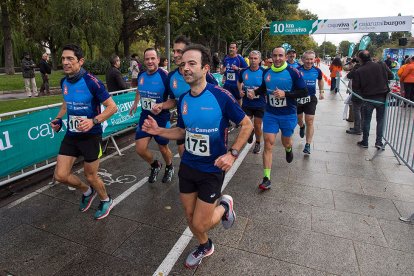 CARRERA 10km CAJA VIVA. Tomás Alonso