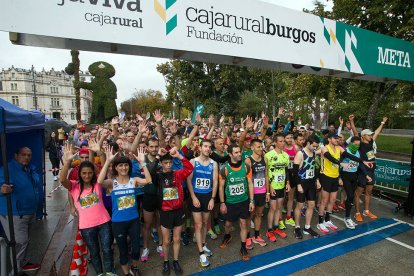 CARRERA 10km CAJA VIVA. Tomás Alonso