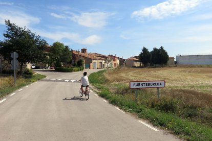 Entrada a Fuentebureba desde el camino de Calzada. Ⓒ DARÍO GONZALO