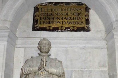 Detalle del sepulcro de Diego de España. Ⓒ DARÍO GONZALO