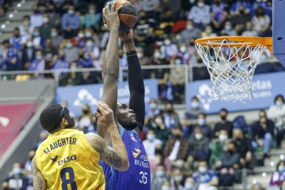 El Coliseum perdió su condición de fortín ante Gran Canaria. © ECB