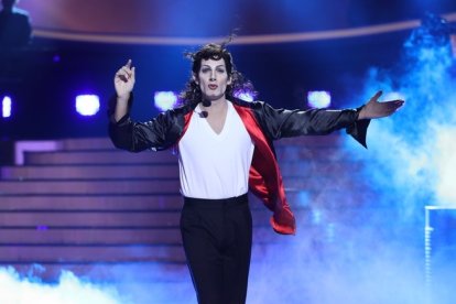Fran Dieli, como Michael Jackson