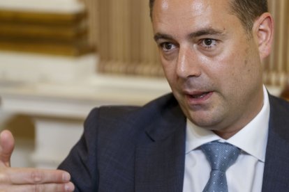 El alcalde de Burgos, Daniel de la Rosa. © ECB / SANTI OTERO