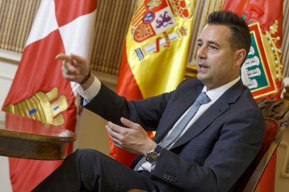 El alcalde de Burgos, Daniel de la Rosa. © ECB / SANTI OTERO