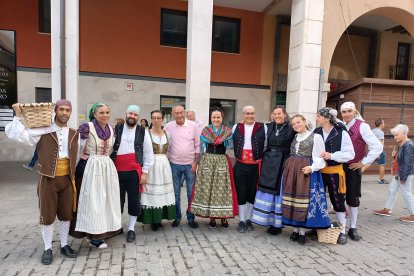Bailes regionales en la gran fiesta de la vendimia en Aranda de Duero. FOTOS: © ECB /  L. V.