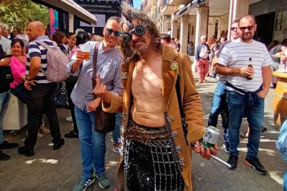 No faltaron los personajes pintorescos en la Gran Fiesta de la Vendimia. FOTOS: © ECB /  L. V.