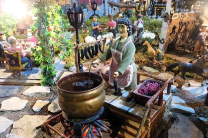 La morcillera, otro guiño a los oficios tradicionales en el belén monumental. DARÍO GONZALO