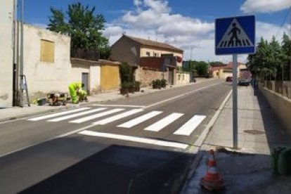 Los vecinos ven bien la medida pero insisten en que la solución definitiva pasa por la retrasada construcción de la autovía A-11.