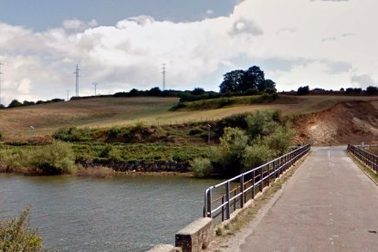 Imagen del puente sobre el embalse del Ebro en Arija. ECB