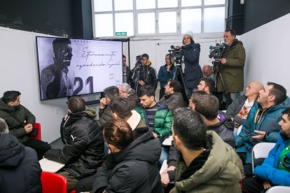 Berjón dedicó unas últimas palabras a medios, excompañeros de vestuario y trabajadores del club que quisieron acudir al acto. FOTOS: © ECB / TOMÁS ALONSO