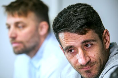 Berjón dedicó unas últimas palabras a medios, excompañeros de vestuario y trabajadores del club que quisieron acudir al acto. FOTOS: © ECB / TOMÁS ALONSO