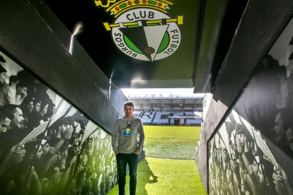 Berjón dedicó unas últimas palabras a medios, excompañeros de vestuario y trabajadores del club que quisieron acudir al acto. FOTOS: © ECB / TOMÁS ALONSO