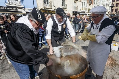 Imágenes de la Matanza organizada por la Sociedad Gastronómica Los Cucos en La Flora. SANTI OTERO
